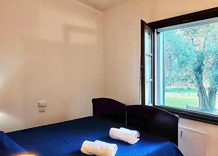 Vila Charming Near With Private Garden Pula