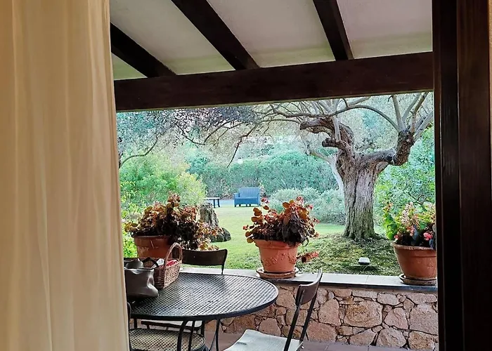 Charming Near With Private Garden Vila Pula