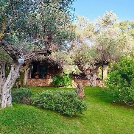Charming With Private Garden Near Nora & Chia Willa