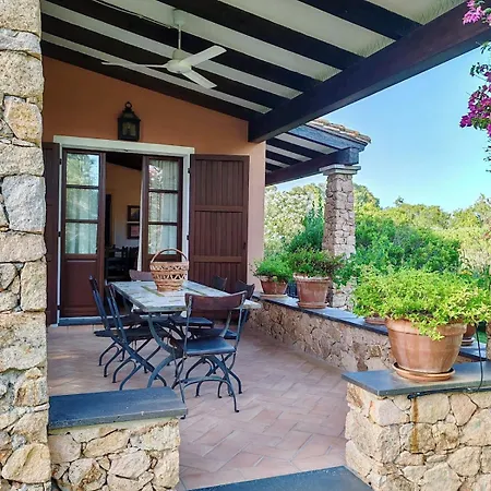 Charming With Private Garden Near Nora & Chia ヴィラ プーラ