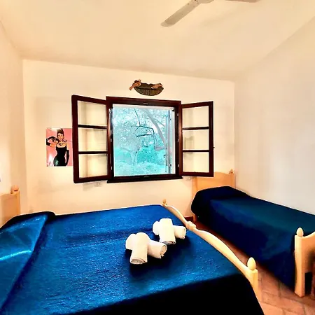 Charming Near With Private Garden Villa *