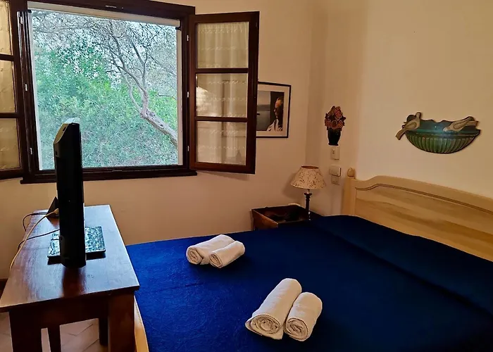 Villa Charming Near With Private Garden Pula