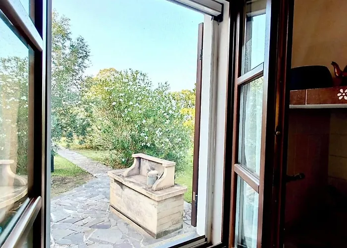 Charming Near With Private Garden Villa *